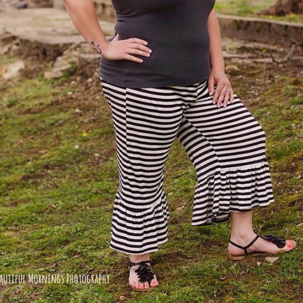 New Plus Sizes Summer Capris Multiple Colors - image 2